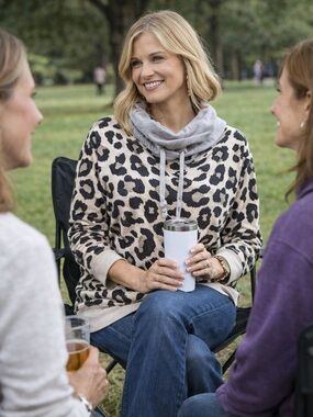 Cato Woman sz 18/20W gray snow leopard print lightweight sweatshirt cowl neck